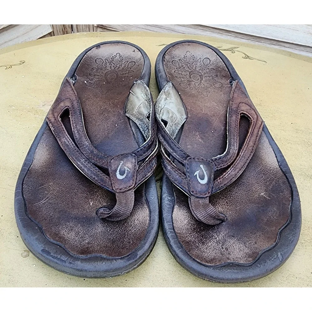 OluKai Sz W 7 Brown Leather Aniani Flip Flop Sandals Boho Nomadic Resort Wear